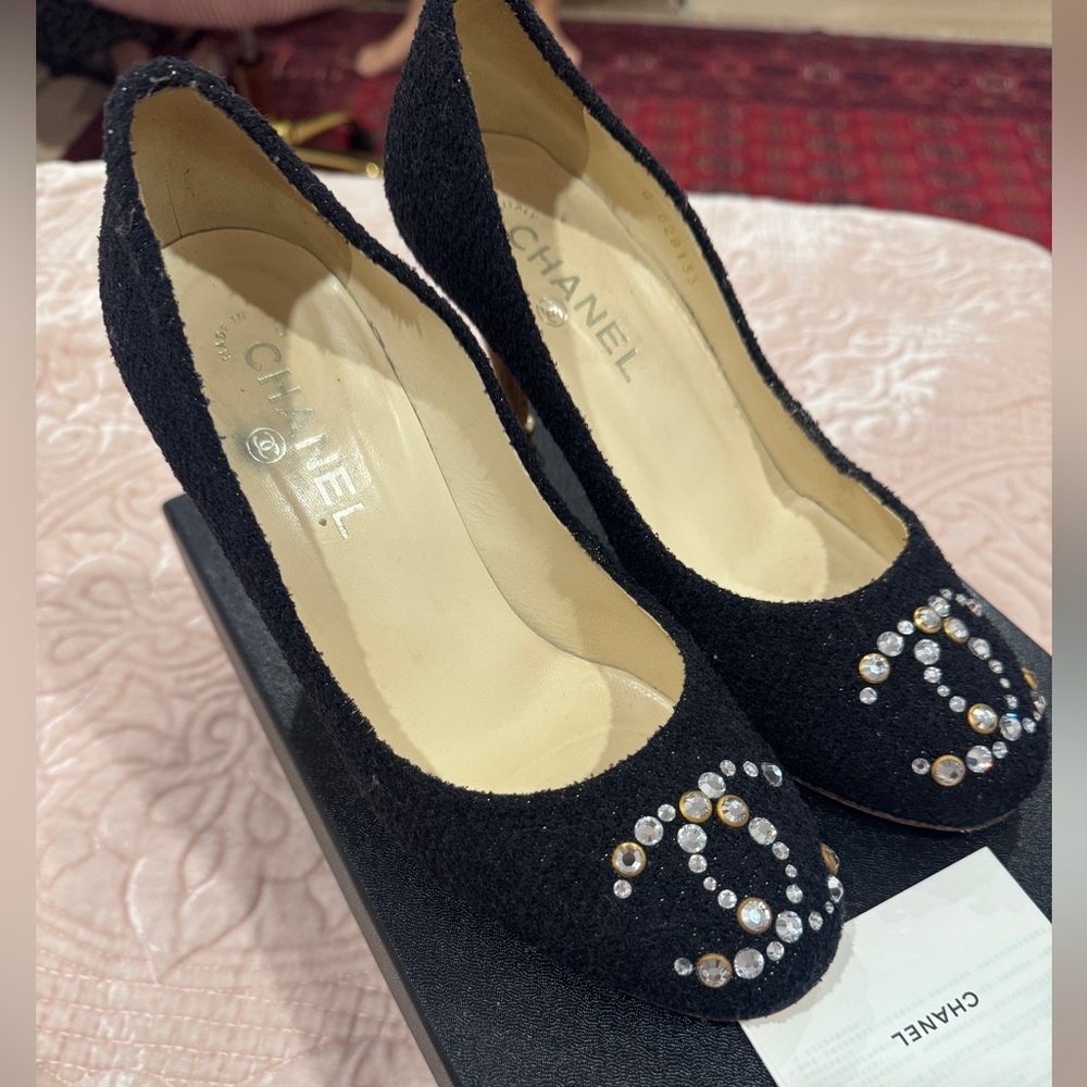 Black tweed chanel stone heels